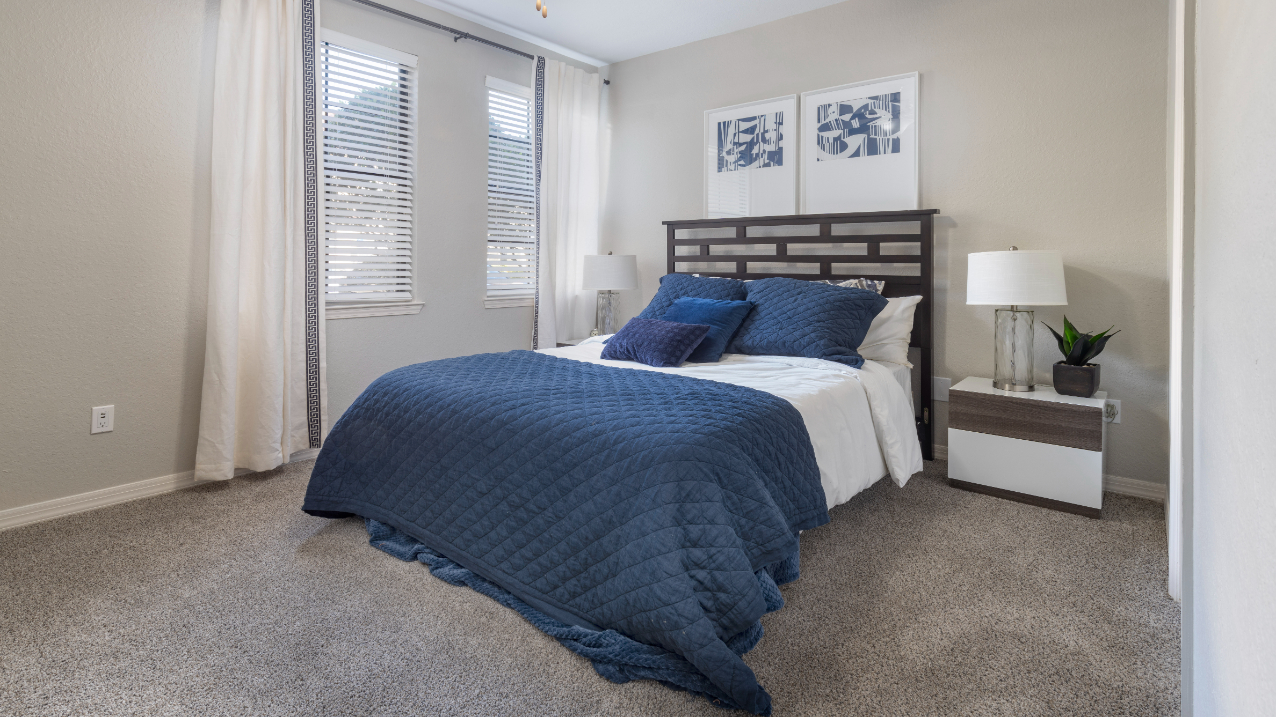 EndersPlaceatBaldwinPark_LuxuryApartmentCommunity_Bedroom_OrlandoFL